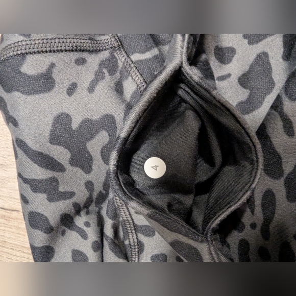 Lululemon Athletica Wunder Under Crop II - Picture 8 of 10